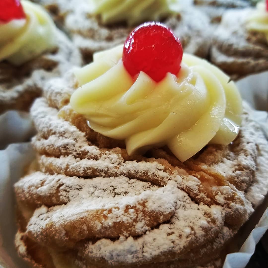 Zeppole - 6 per order